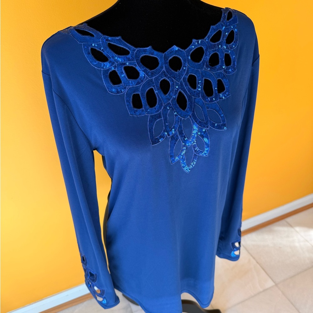 Joan Boyce Blue Cutout Blouse - Picture 7 of 9